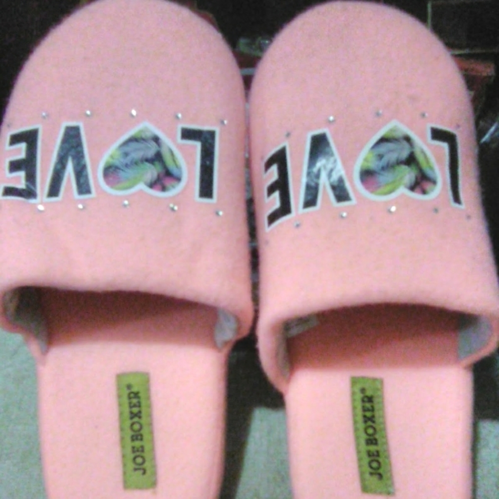 New "Joe Boxer" Slippers